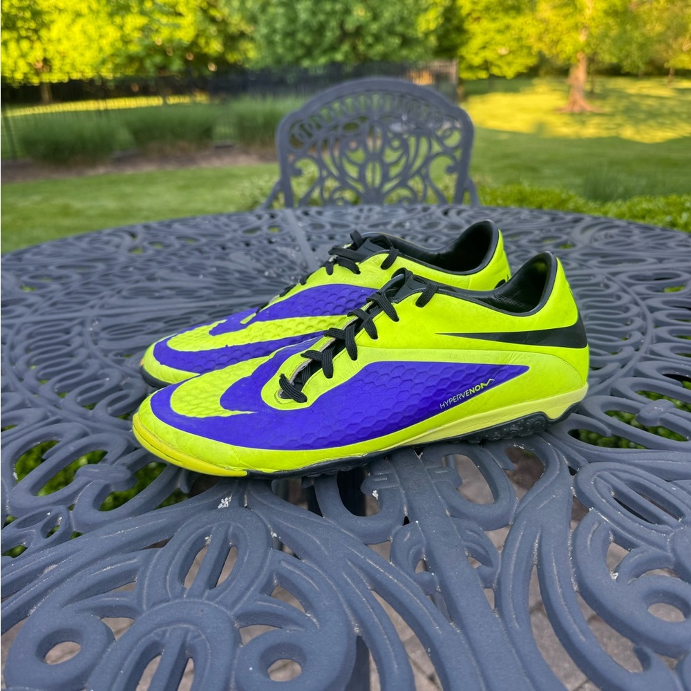 Retro Nike Hypervenom Neymar soccer shoes
